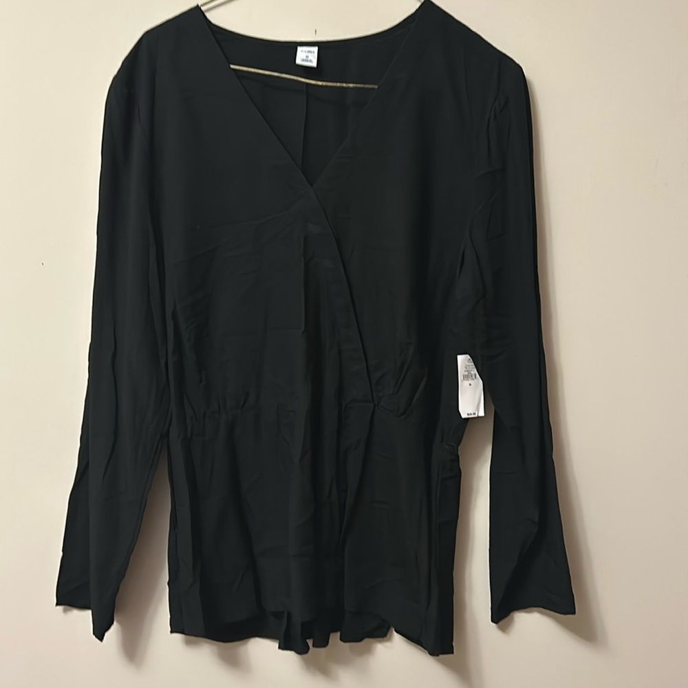 Old Navy pull over black V-neck blouse elastic waist long sleeves size m new/tag